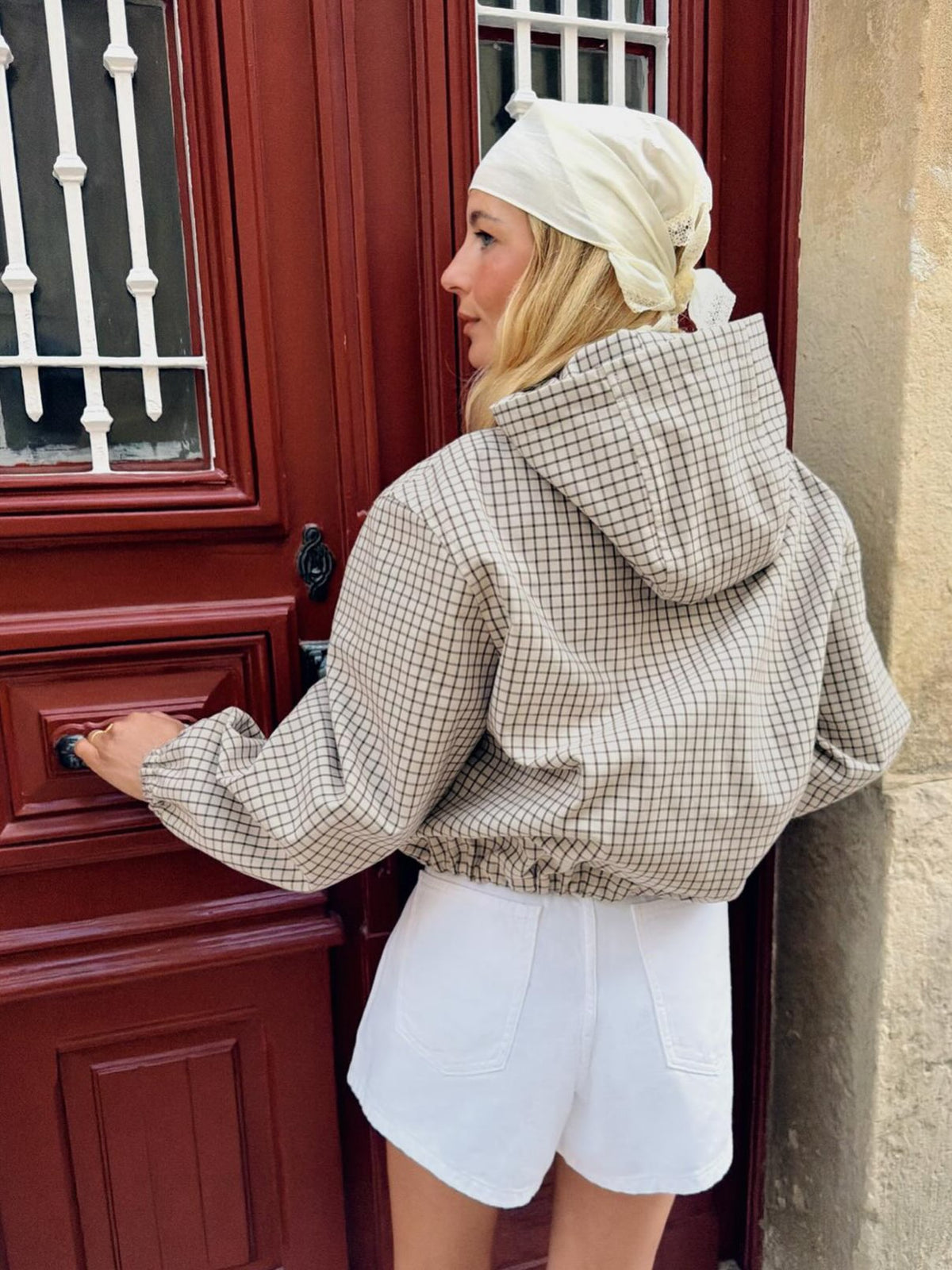 Daniela rutig huva kort jacka