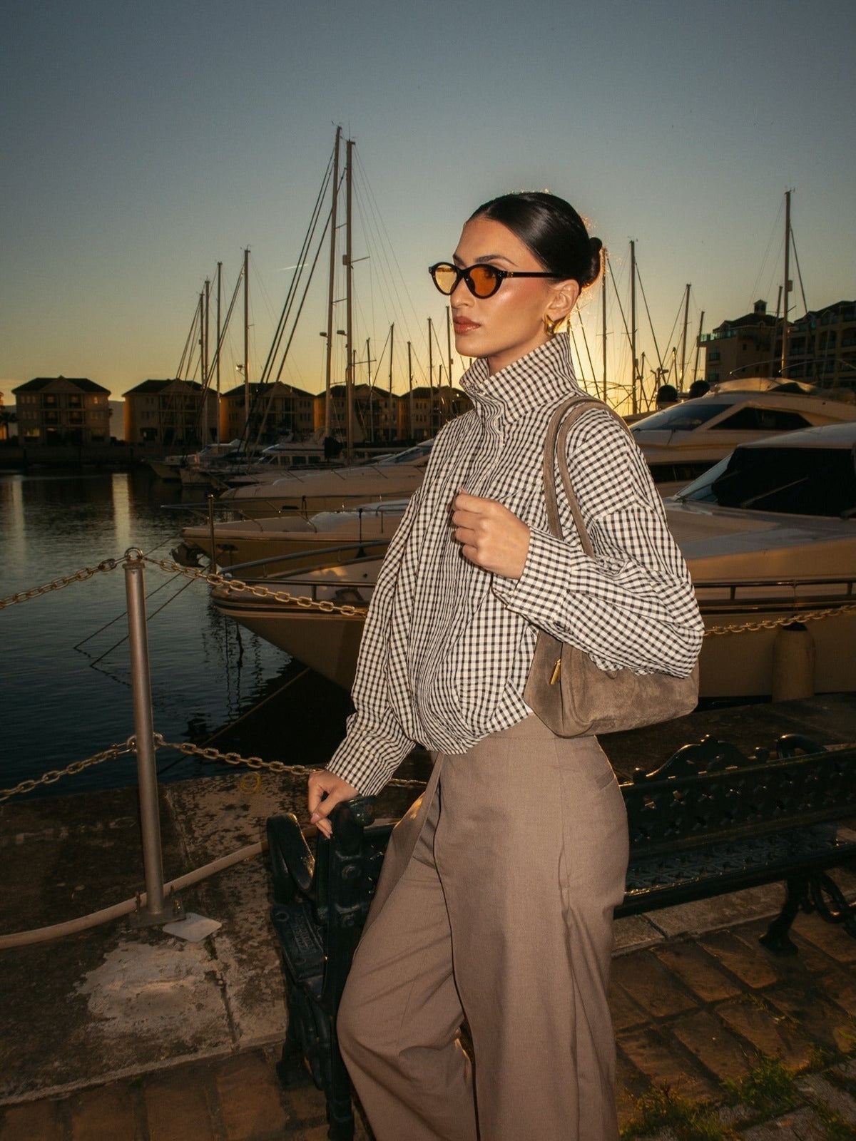 Margot rutig funnel-neck jacka